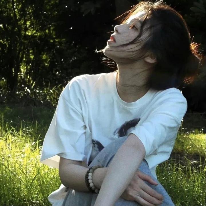 抢枕头
